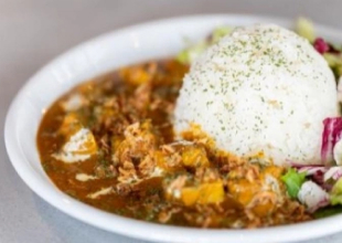 画像：無水チキンカレー