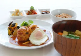 写真：りんせん定食（日替わりランチ）