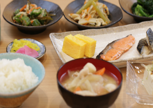 写真：盛り付け例（和食）