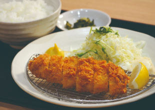画像：三元豚のロースカツ定食