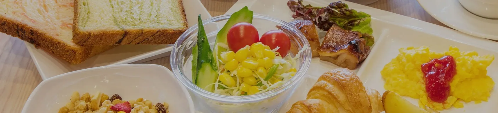 朝食