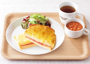 画像：クロックムッシュプレート