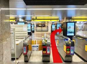Osaka Metro「淀屋橋駅」北改札を出て、右へ進み2番出口へ行きます。