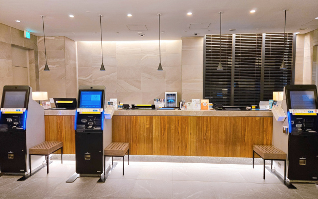 フロント・ロビー