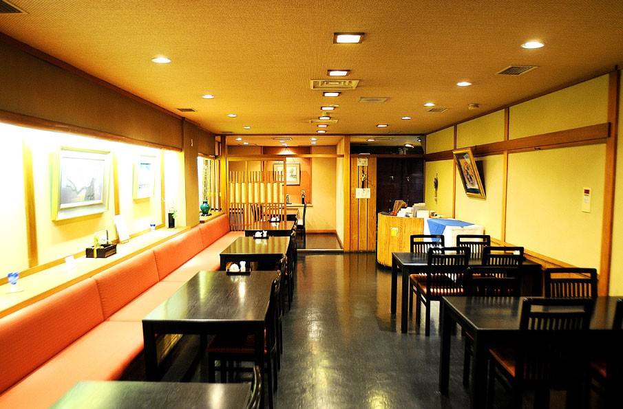 お食事処　花しょうぶ