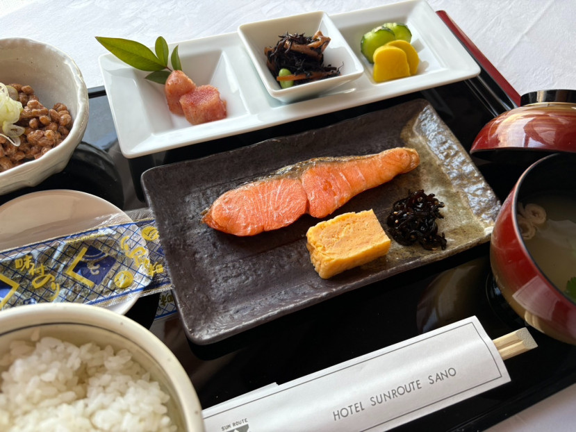 レストラン「アルカディア」