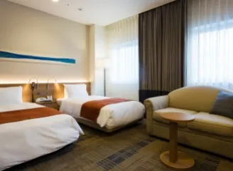 ユニバーサルツイン