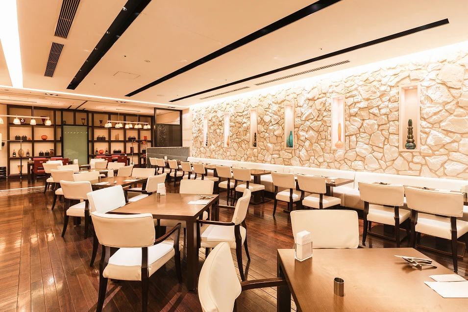 朝食・レストラン・バー