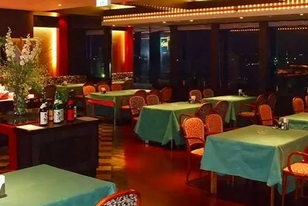 レストラン「サンエース」