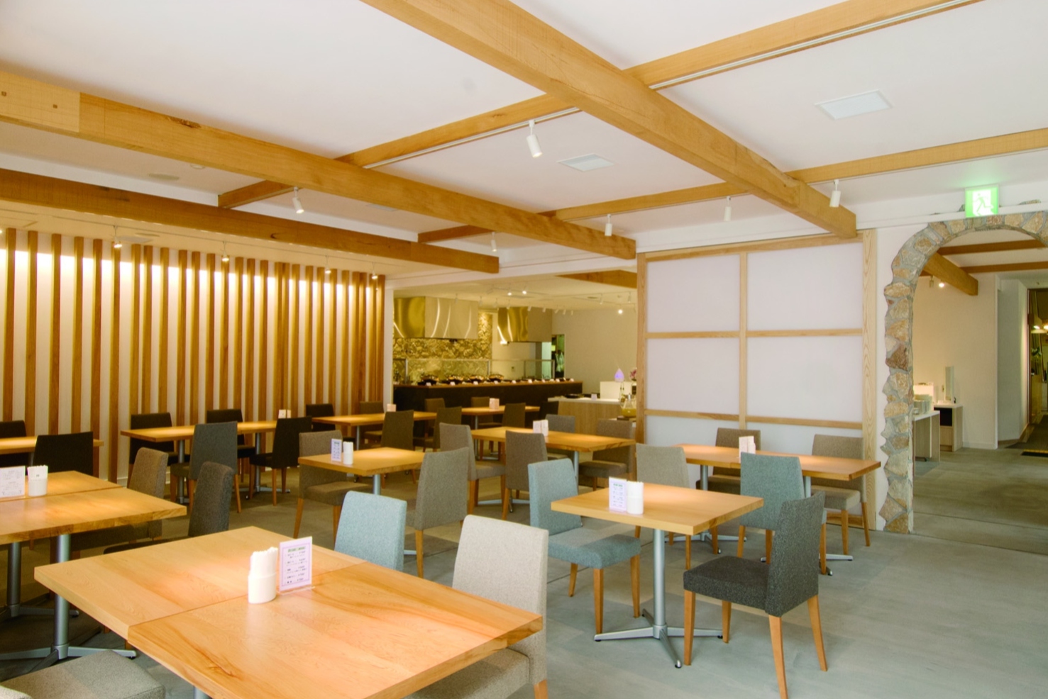 レストラン「ダイニング サンピエール」